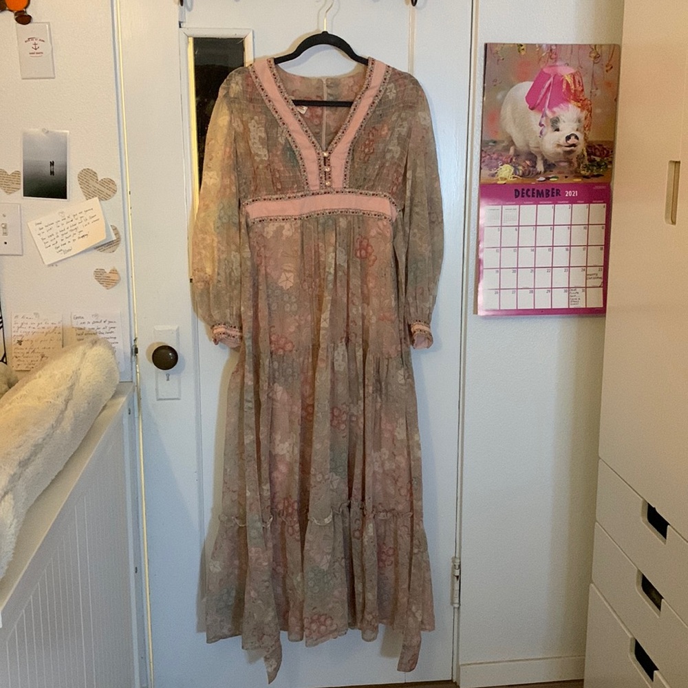 Vintage candi Jones California piece